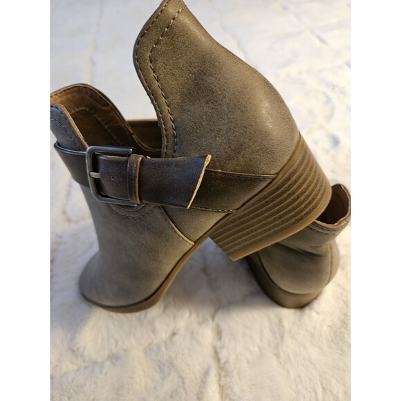Wonderly Booties Women's Sz 6.5 Ankle Boots Tan Brown Buckle EUC - Picture 9 of 9